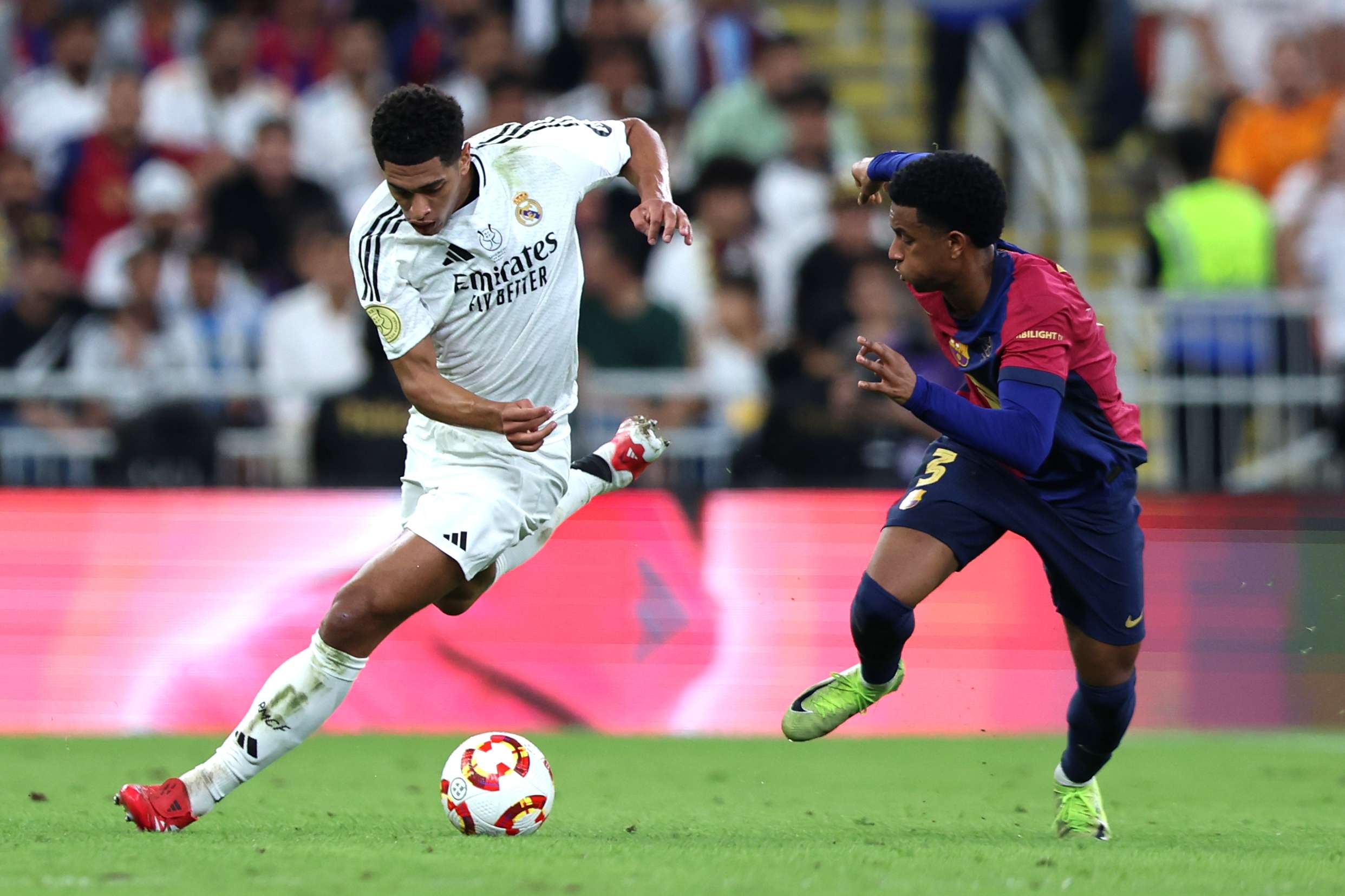 场让全队在 场让全队在